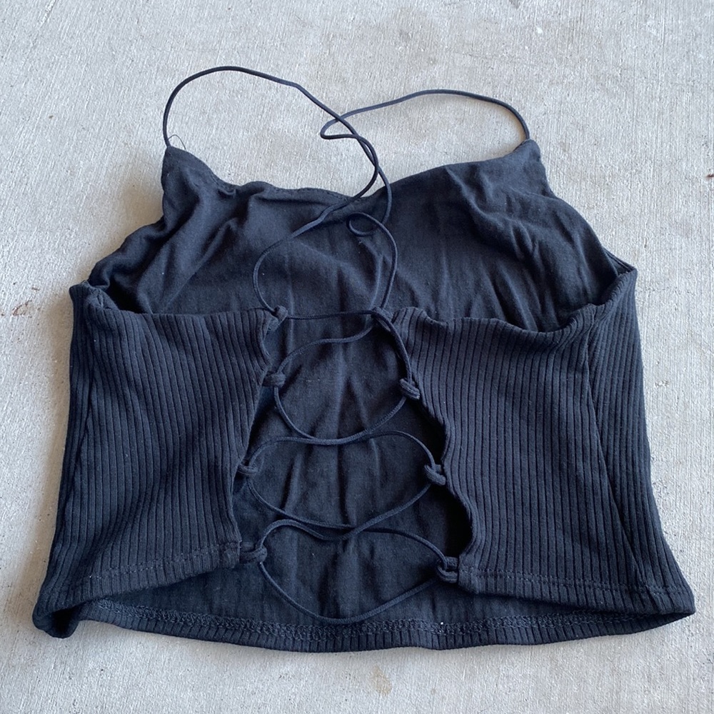 Small opened back crop top - Picture 2 of 2
